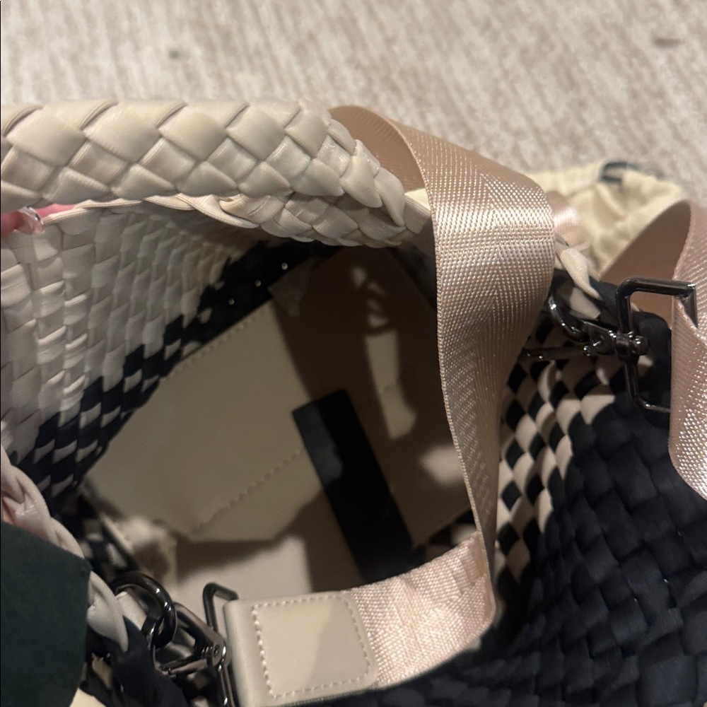 Naghedi St. Barths Graphic Geo Petit Tote Two-Tone in Indio - Picture 4 of 4
